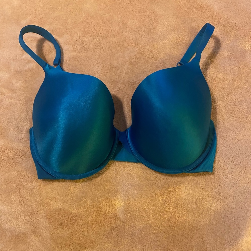 NWOT VS Perfect One Full Coverage bra